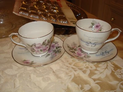 НАБОР ИЗ 2 СЕРЕБРЯНЫХ СВАДЕБНЫХ ЮБИЛЕЙНЫХ КОСТЯНЫХ ФАРФОРОВЫХ ЧАШЕК И БЛЮДЦА - Изображение 1 из 4