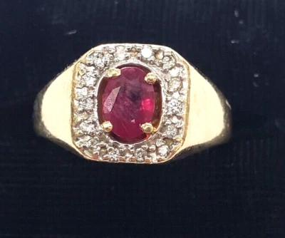 Anillo de oro amarillo de 14 quilates con piedras preciosas de rubí de corte ovalado y diamantes redondos para hombre - talla 10 Foto 1 de 4