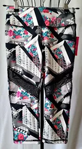 Material Girl Active Women's Multicolor Illusion Capri Leggings XS T20-442 - Picture 1 of 5