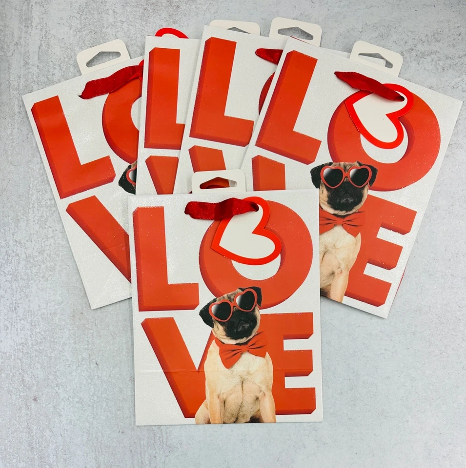 WAY TO CELEBRATE Lot of 5 Valentine's Day Birthday glitter gift bags Love Pug 8.5"x7" Party Favor