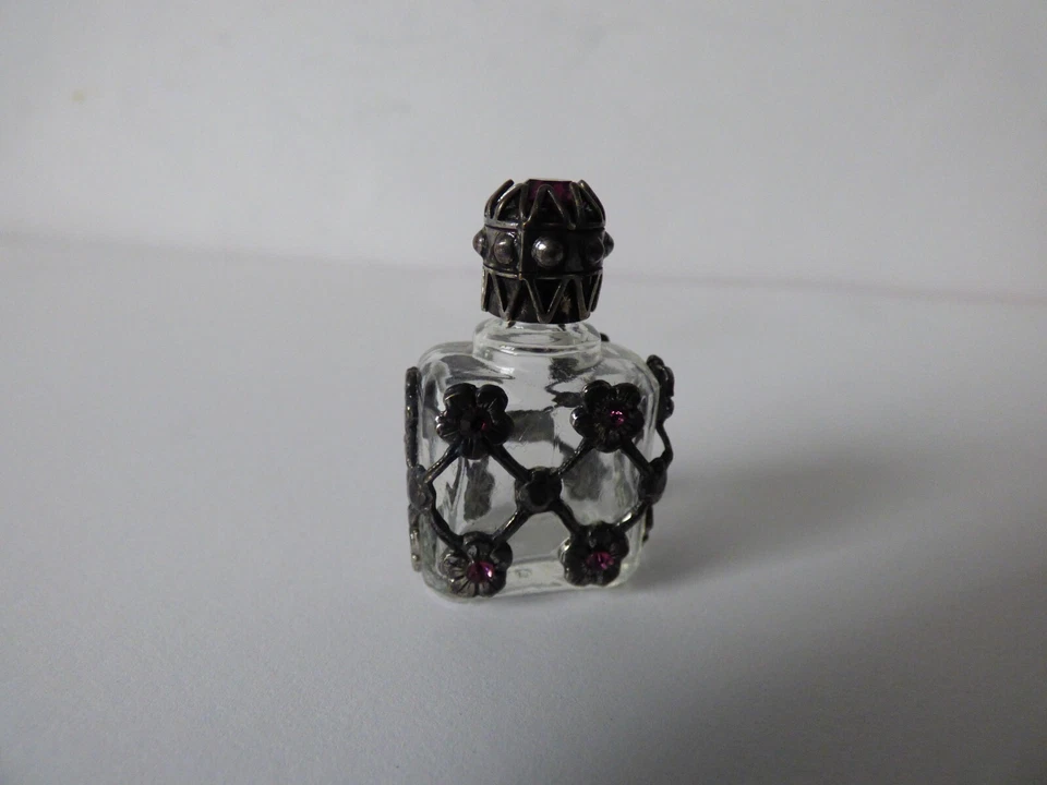 Petite bouteille de parfum vide - Photo 1/4