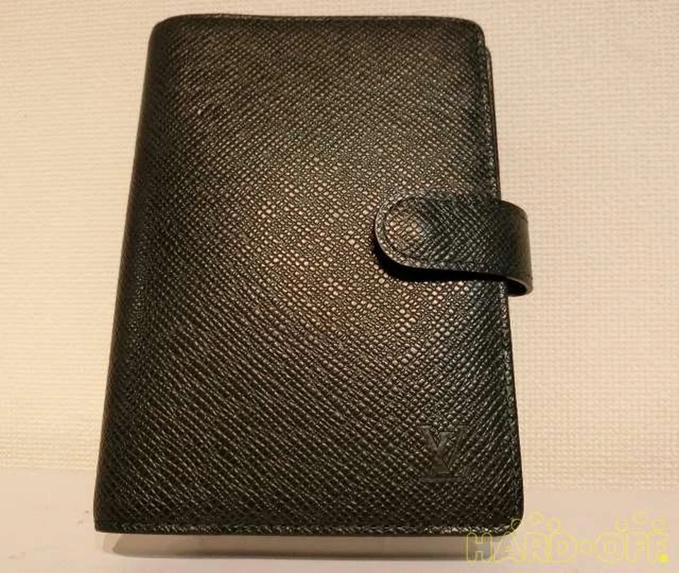 Louis Vuitton Authentic 15.0 cm Notebook Cover Black Taiga Leather Made in Spain - Image 1 of 4