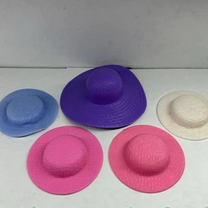 De Colección Muñeca Barbie Sol Sombrero Ala Ancha Tejido Patrón Rosa Moda Accesorio Lote 5 - Imagen 1 de 18