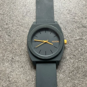 Reloj Nixon Minimal Time Teller P 39 mm gris mate caja de resina y correa D4 - Imagen 1 de 6