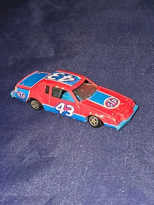 1/64 = NASCAR легенда / Ричард Петти #43 / 1980-х PONTIAC GRAND PRIX / гоночный автомобиль - Изображение 1 из 4