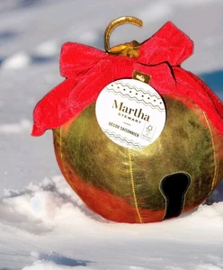Martha Stewart Gold Jingle Bell Dekokissen mit gewichtetem Boden NEU - Bild 1 von 13