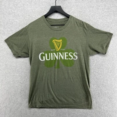 Camiseta Guinness tamanho adulto verde médio manga curta gráfico logotipo soletrado - Imagem 1 de 4
