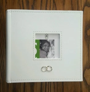 White faux leather wedding / engagement photo album w rings NICE GIFT rrp $34.95 - Picture 1 of 8
