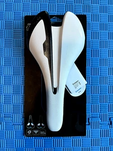 Giant Cobalt Contact SLR Neutral Carbon Rail Saddle White 185 grams - Picture 1 of 10