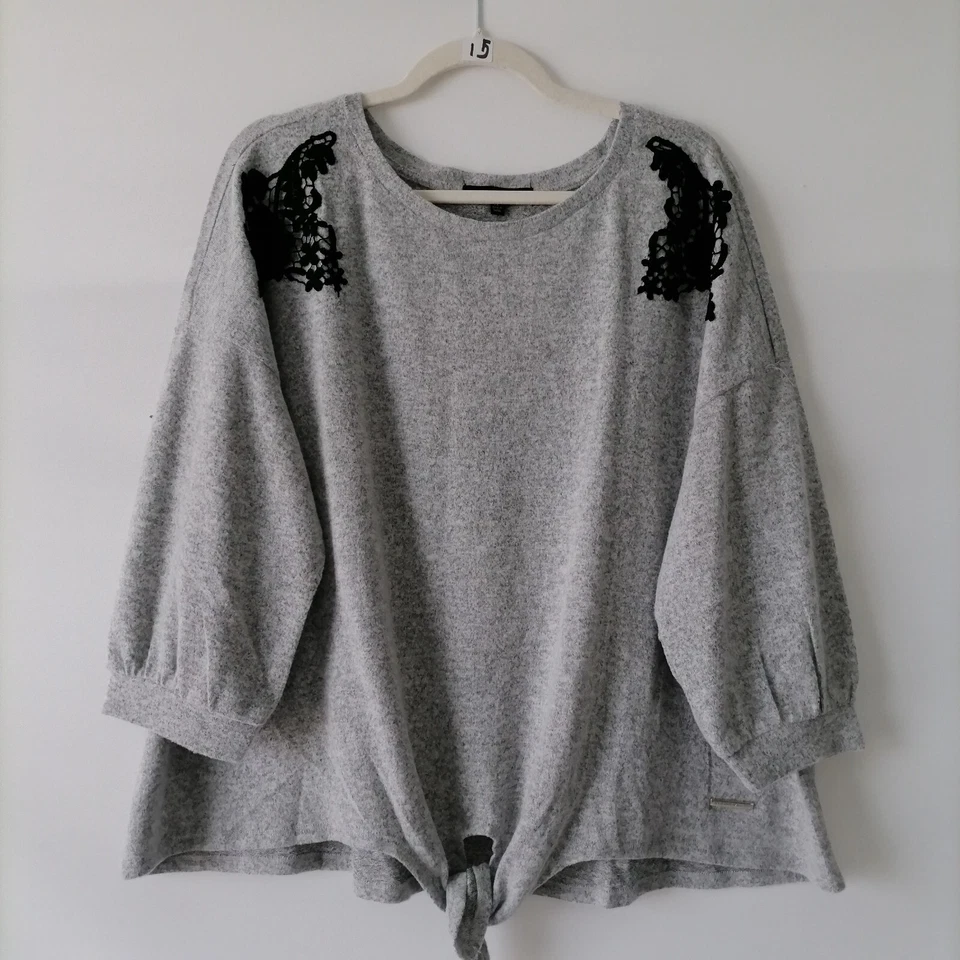 Женский серый кружевной свитер Adrienne Vittadini через плечо размер 2X - Изображение 1 из 4