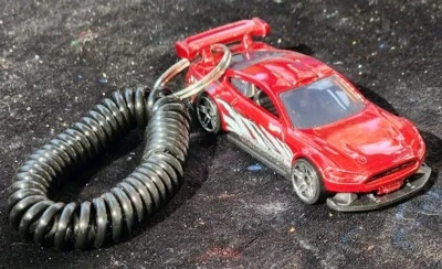 Llavero personalizado Hot Wheels Custom '18 Ford Mustang GT rojo personalizado Foto 1 de 3