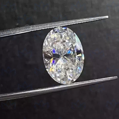 All Oval Cut White Color D VVS1 Loose Moissanite Gemstones Ring and Earring - Image 1 of 4