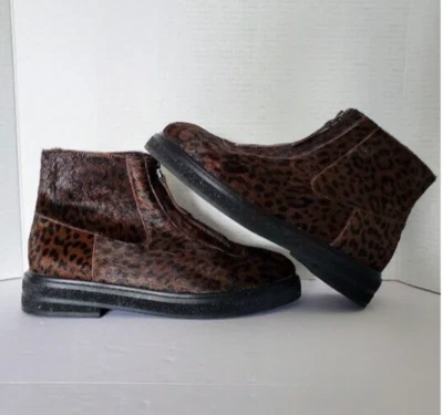 Botín al tobillo Aerosoles Vale marrón estampado de leopardo pelo de becerro cremallera frontal talla 10,5 vanguardista Foto 1 de 4