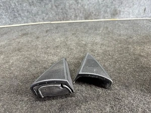 MERCEDES W211 E550 E63 PUERTA TWEETER ALTAVOZ CUBIERTA REJILLA DERECHA E IZQUIERDA OEM - Imagen 1 de 4
