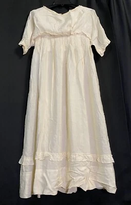 Винтажное шелковое платье 1900-х годов из эдвардианской викторианской ткани антикварное миниатюрное - Изображение 1 из 4