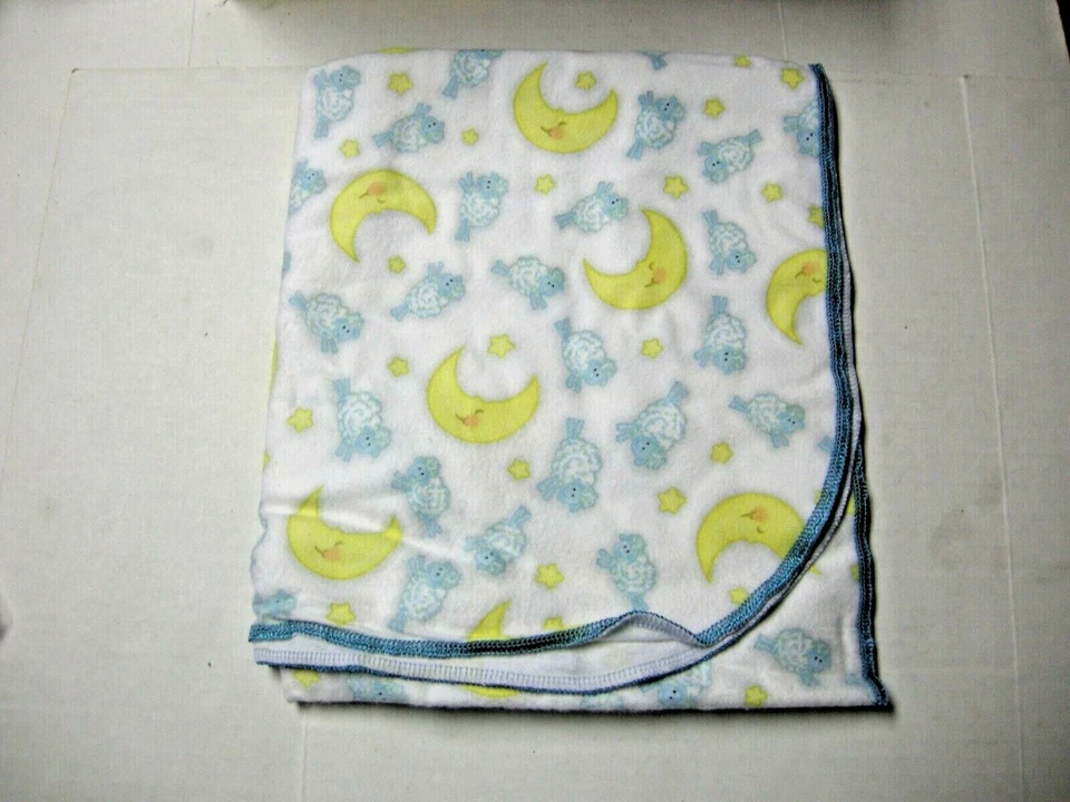 Manta Receptora Bebé, Diseño Oveja y Luna, Franela, 34" x 44", Pasteles, Nueva Foto 1 de 1
