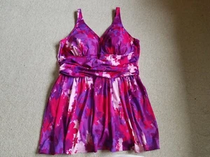 Womens Swim Dress-D&CO-purple/pink floral stretch padded lined-22W - Picture 1 of 7