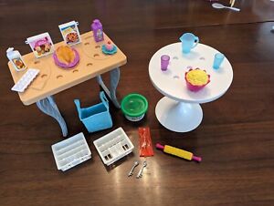 Barbie Dream House 2015 & Malibu House Dining Room Table with Food & Accessories