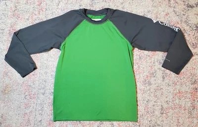 Camisa COLUMBIA OmniShade Steamboat Rock SunGard Raglan L/S Verde/Cinza-Meninos P (8) - Imagem 1 de 4
