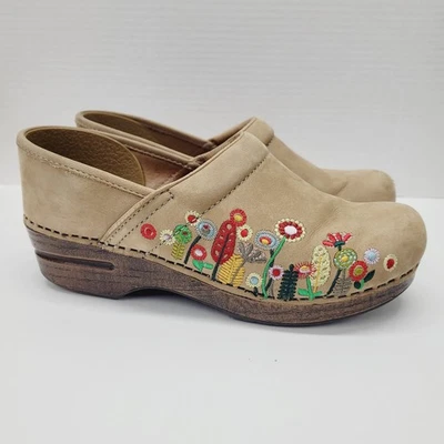 Dansko Floral Detail Clogs 8.5 Embroidered 39 Womens SlipOn Casual Boho Tan Mule - Image 1 of 4