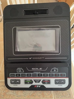 Consola de repuesto vertical para bicicleta de ejercicio Sole B94 Foto 1 de 3