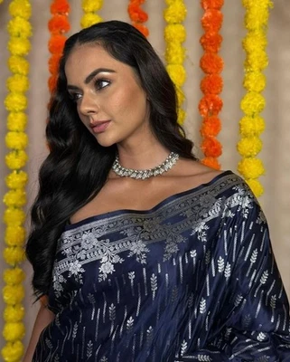 Blusa sari de seda nupcial de diseñador Sari Bollywood ropa de fiesta del sur de la India sari Foto 1 de 4