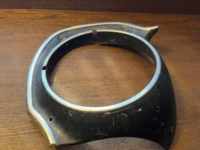 Ford Maverick 1970-1977 faro derecho bisel pasajero lado agarrador cometa Foto 1 de 4