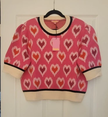 NUEVO CON ETIQUETAS THML Preppy Hearts XXL Suéter Suave Manga Corta ROSA ROJO CREMA NEGRO  Foto 1 de 4