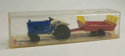 Majorette 369 Tractor Hay Cart Pendant Tracteur MIB Boxed 9902-2 - Image 1 of 4