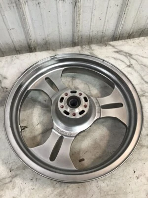 Llanta delantera 04 Suzuki VZ1600 VZ 1600 K Marauder  Foto 1 de 4