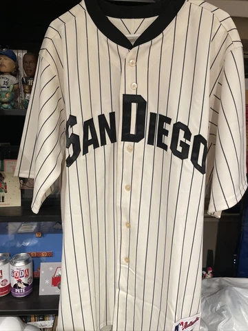 Chase Headley San Diego Padres TBTC Majestic Jersey Size 48 Cover