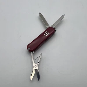 VICTORINOX WHISTLE SWISS ARMY KNIFE 58MM RED - Picture 1 of 6