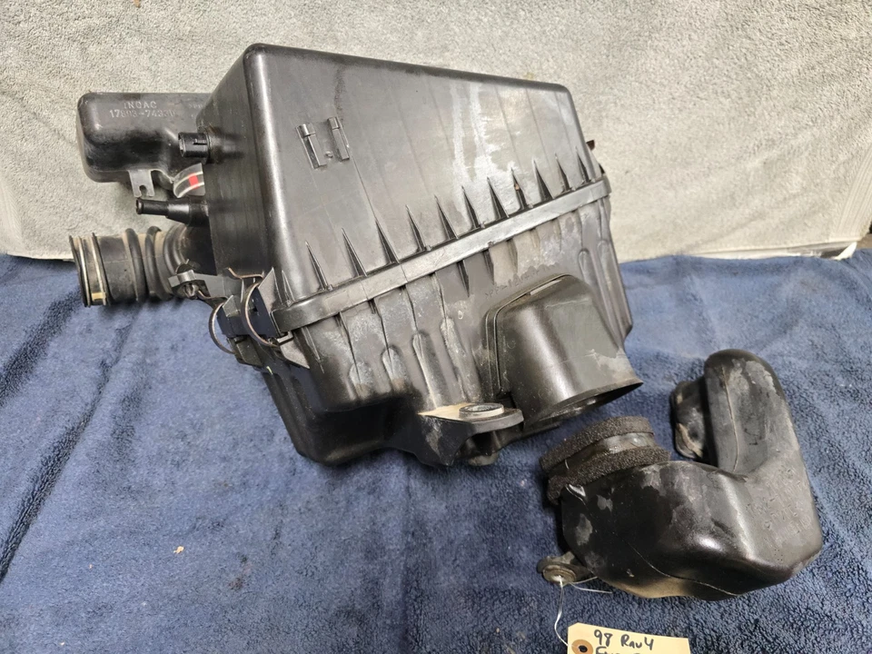 Juego de resonador de tubo de caja de filtro de aire Toyota Rav4 2.0 1998-2000 tracción delantera Foto 1 de 4