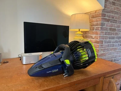 Nautica Navtech 1 Seascooter - Serie de buceo profesional Foto 1 de 4