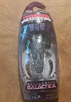 Battlestar Galactica Titanium Die-Cast Diecast Hasbro Foto 1 de 3