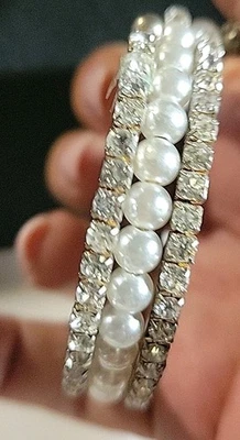 Silvertone Clear Crystals Rhinestones Faux Pearl Bracelet 7in — 第 1/4 张图片