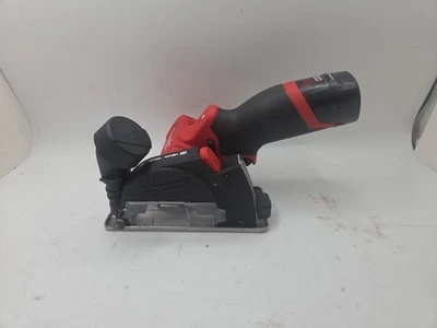 Herramienta de corte compacta Milwaukee 2522-20 M12 FUEL™ 3" Foto 1 de 4