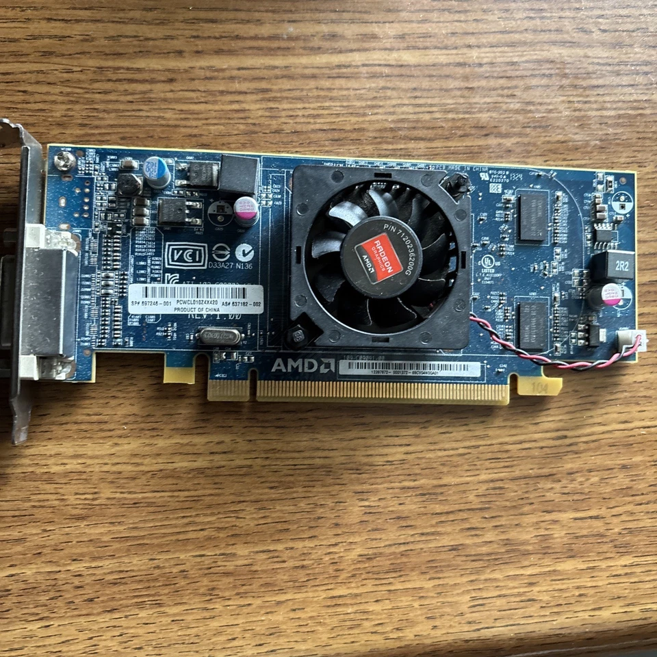 AMD 7120236200G Radeon HD 6350 Graphic PCIe Card 697246-001 637182-002 - Image 1 of 4