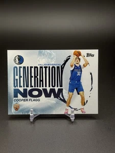 2025-26 Topps Baloncesto Generación Ahora Inserta Cooper Flagg #GN-1 Mavericks - Imagen 1 de 2