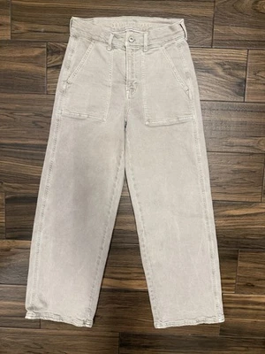 Pantalones de mezclilla skater American Eagle talla 2 cortos beige caqui oliva Foto 1 de 4