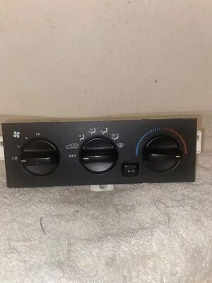 Control de calefacción/aire acondicionado Jeep Grand Cherokee 93-98 Foto 1 de 4