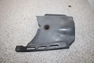 Honda V45 Sabre VF750S 1983 OEM cubierta de piñón del motor Foto 1 de 4