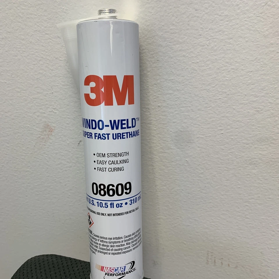 Cartucho de uretano súper rápido para soldadura de ventana 08609 negro, 10,5 fl oz 3M-8609 Foto 1 de 1