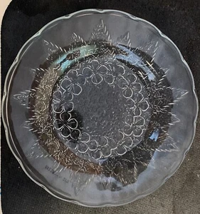 Vintage King Malaysia saucer/small plate featuring beautiful dogwood blooms - Picture 1 of 4