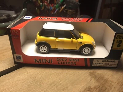 Mini Cooper Diecast 1:32 Yellow NewRay 2002 Car Toy  Dollar General - Image 1 of 4