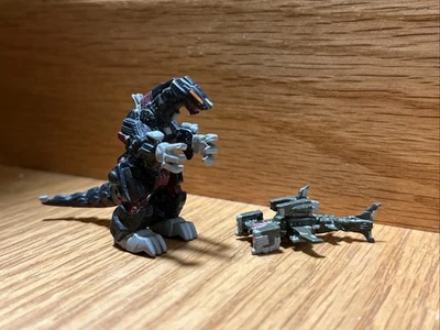2001 TOMY Hasbro Zoids Battle Champions - Sledge Head & Deathsaurer Mini Figures - Image 1 of 4
