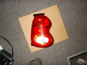 1998-2007 SMART FOR TWO RIGHT PASSENGER SIDE OUTER TAIL LIGHT LAMP - Picture 1 of 3