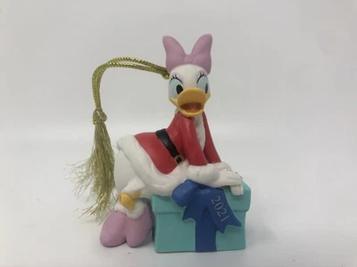 THE DAISY DUCK HOLIDAY 2021  PORCELAIN ORNAMENT EARLY MOMENTS - MINT - Image 1 of 4