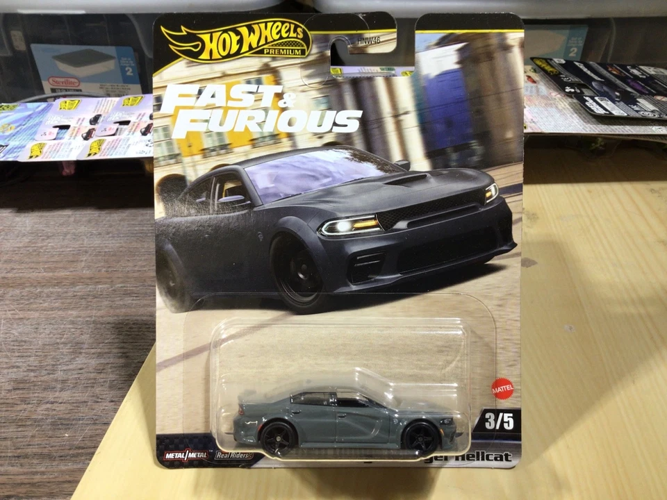 风火轮优质快速和热情 3/5 2020 道奇充电器 HELLCAT — 第 1/1 张图片