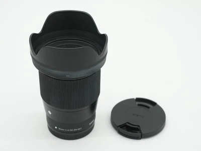 Sigma 16mm f/1.4 DC DN contemporâneo para lente Canon EF-M e capa de lente - Imagem 1 de 4